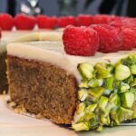 Gâteau Pistache, Citron & Framboises – Sans farine et ultra fondant